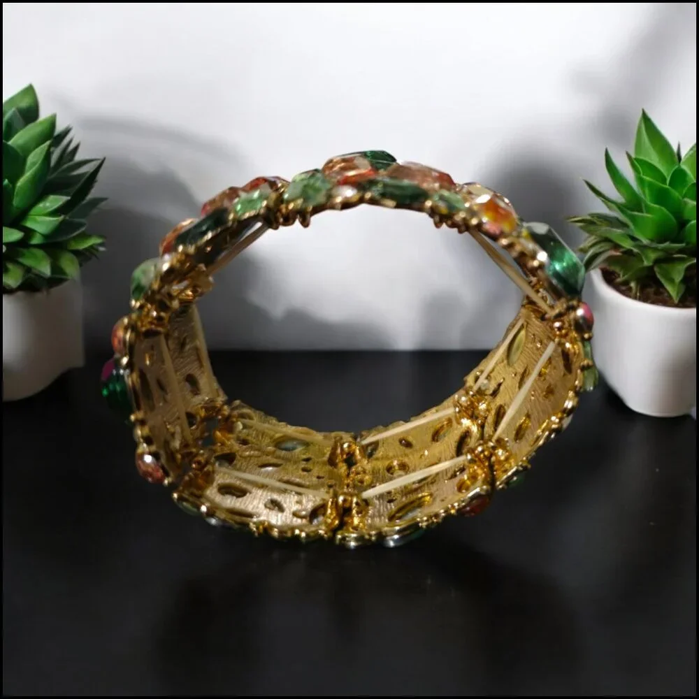 Fashion Oval Gem Cluster Stretch Bracelet - Picture 3 of 4